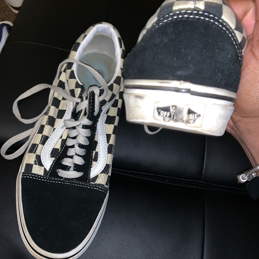 Vans - Picture 4 of 5